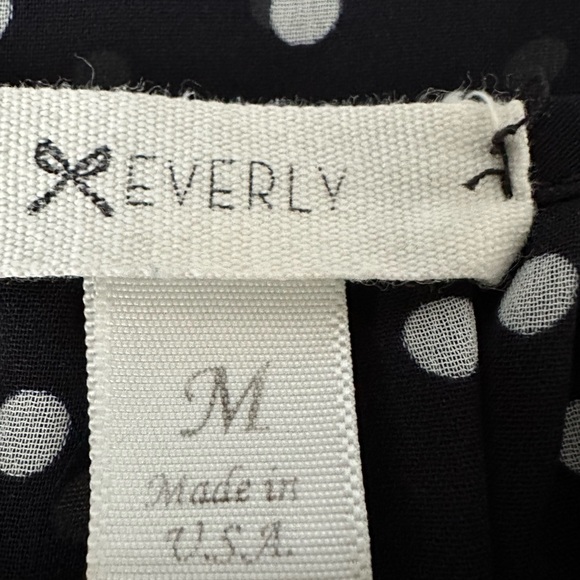 Everly navy and white polka dot blouse. Three quarter length sleeves. Medium. - Picture 3 of 4